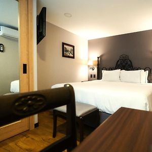 Habitación con Cama King